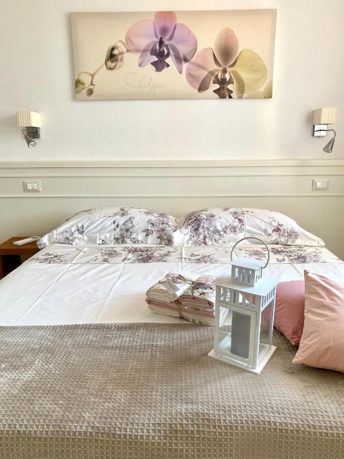 Bellaisa Bed & Breakfast Camaiore Bagian luar foto