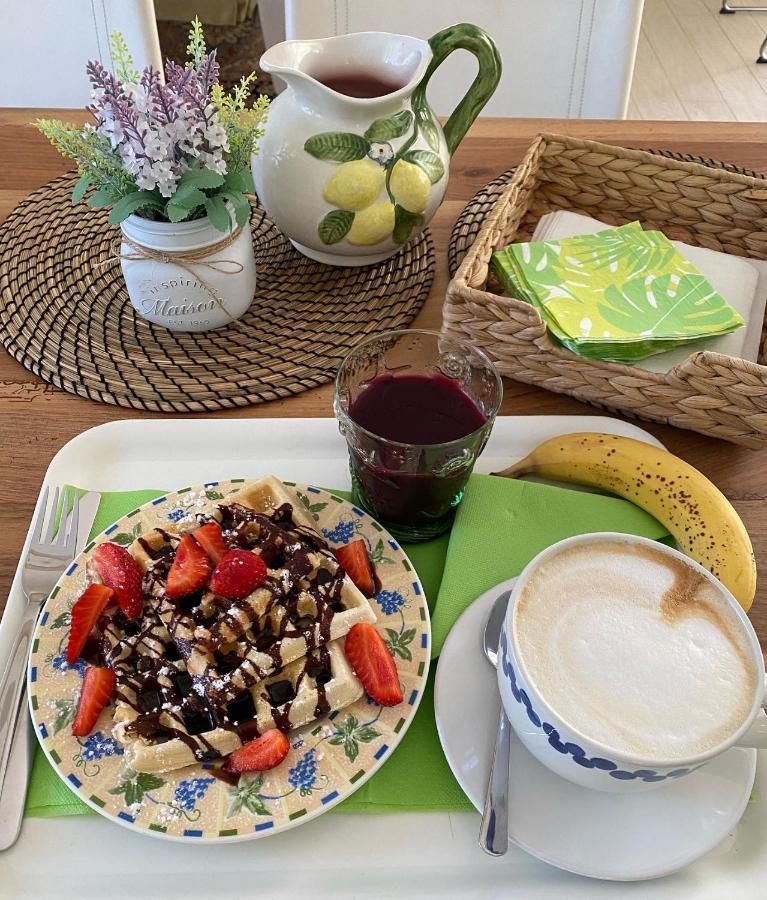 Bellaisa Bed & Breakfast Camaiore Bagian luar foto