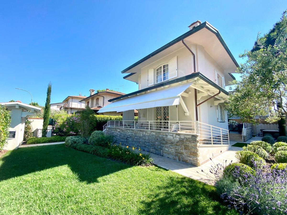 Bellaisa Bed & Breakfast Camaiore Bagian luar foto